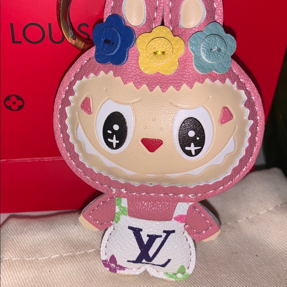 Louis Vuitton Pink Bunny Flower Leather Key Charm - Picture 2 of 5